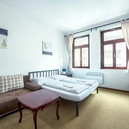Family Apartments Praha 6 Exterior photo